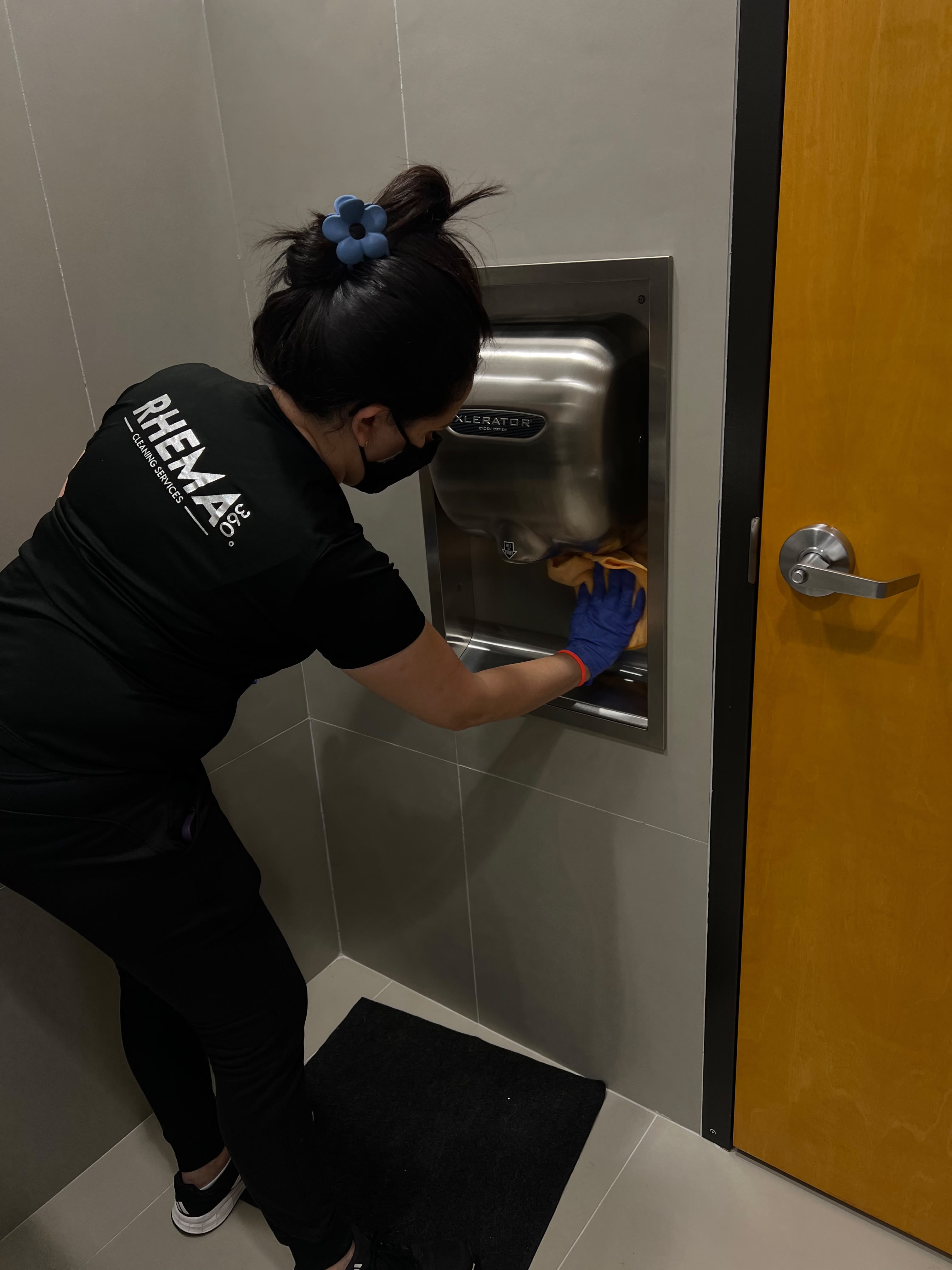 Commercial cleaning project